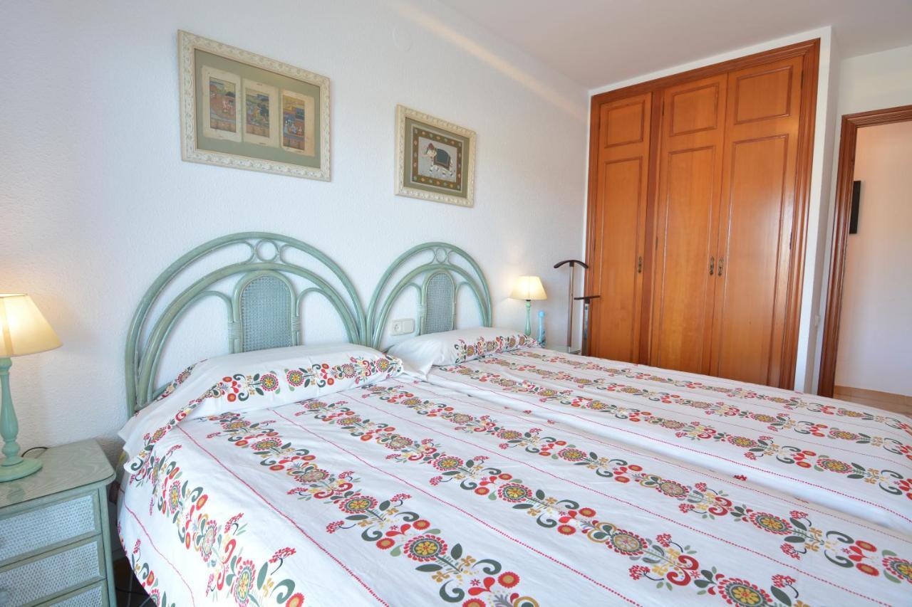 Saval Cala Font Apartment Салоу Екстериор снимка